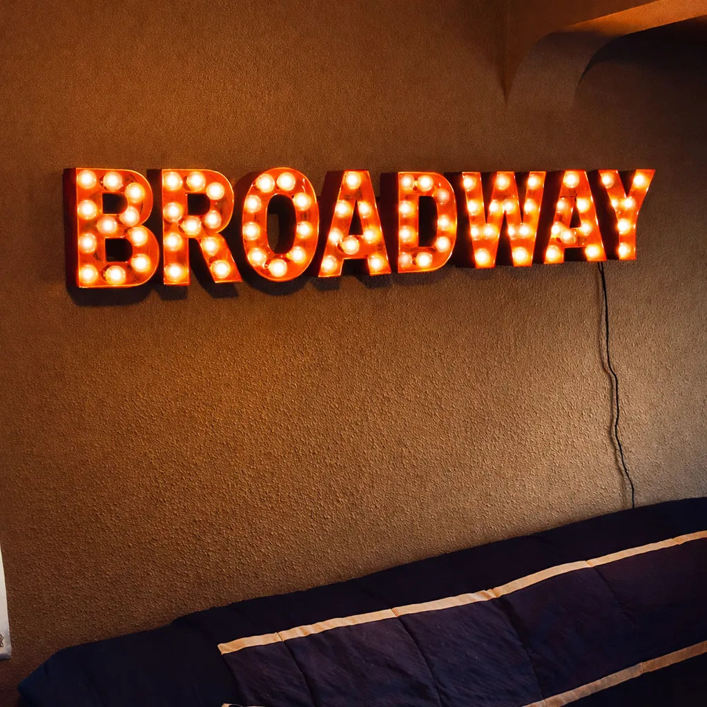 マーキーライト_BROADWAY