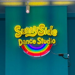 UV加工ネオン_sunny side dance studio
