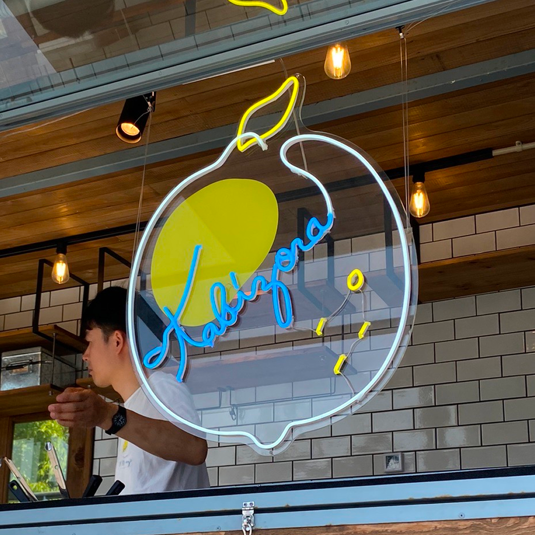 UV加工ネオン